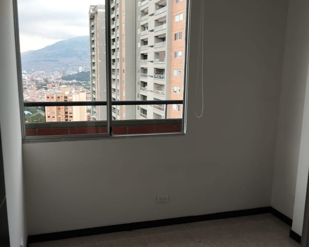 Apartamento de 3 alcobas en arriendo en Belén, Medellín, 90 m² · foto 14 de 16