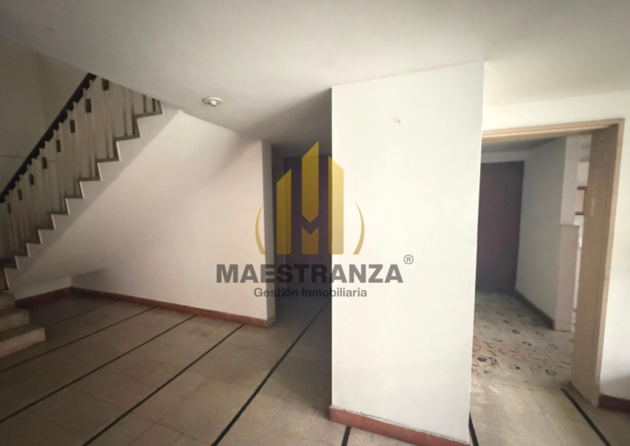 Casa de 5 alcobas en arriendo en Laureles, Medellín, 500 m² · foto 13 de 24