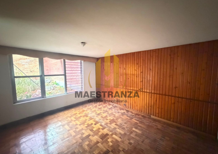 Casa de 5 alcobas en arriendo en Laureles, Medellín, 500 m² · foto 15 de 24