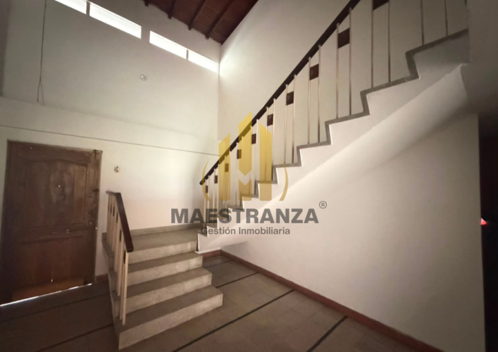 Casa de 5 alcobas en arriendo en Laureles, Medellín, 500 m² · foto 16 de 24