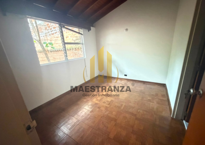 Casa de 5 alcobas en arriendo en Laureles, Medellín, 500 m² · foto 21 de 24