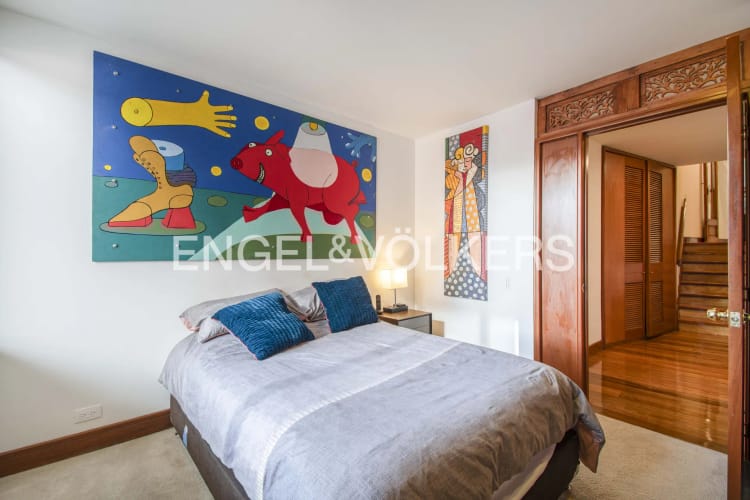 Apartamento de 4 alcobas en venta en Los Rosales, Bogotá, 251 m² · foto 19 de 22