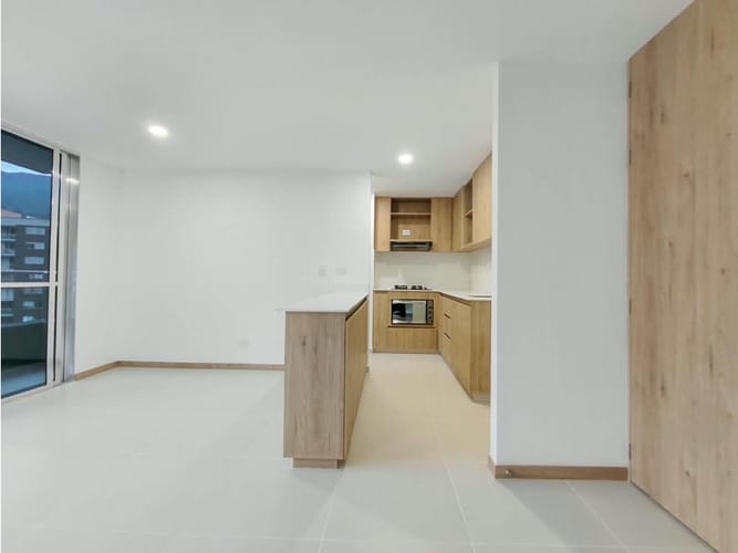 Apartamento de 2 alcobas en arriendo en Camino Verde, Envigado, 80 m² · foto 5 de 24
