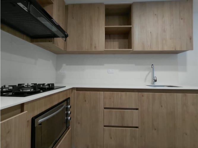 Apartamento de 2 alcobas en arriendo en Camino Verde, Envigado, 80 m² · foto 8 de 24