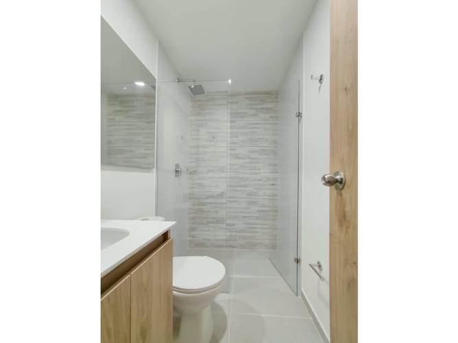 Apartamento de 2 alcobas en arriendo en Camino Verde, Envigado, 80 m² · foto 14 de 24