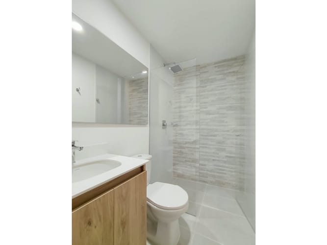Apartamento de 2 alcobas en arriendo en Camino Verde, Envigado, 80 m² · foto 15 de 24