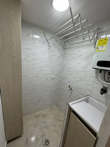 Apartamento de 3 alcobas en arriendo en Pajarito, Medellín, 50 m² · foto 8 de 9