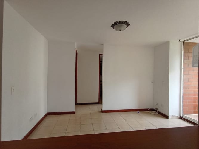 Apartamento de 2 alcobas en venta en La America, Medellín, 55 m² · foto 6 de 19