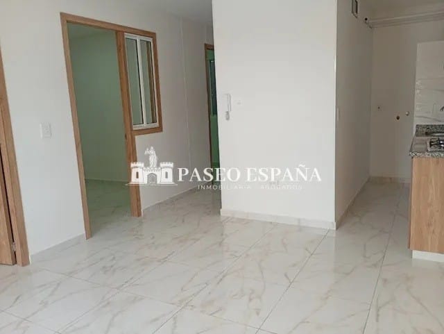 Apartamento de 3 alcobas en arriendo en El Poblado, Girón, 50 m² · foto 8 de 9