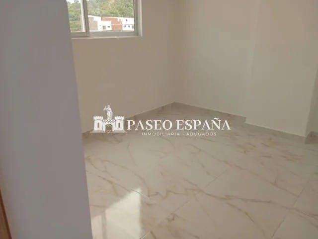 Apartamento de 3 alcobas en arriendo en El Poblado, Girón, 50 m² · foto 7 de 9