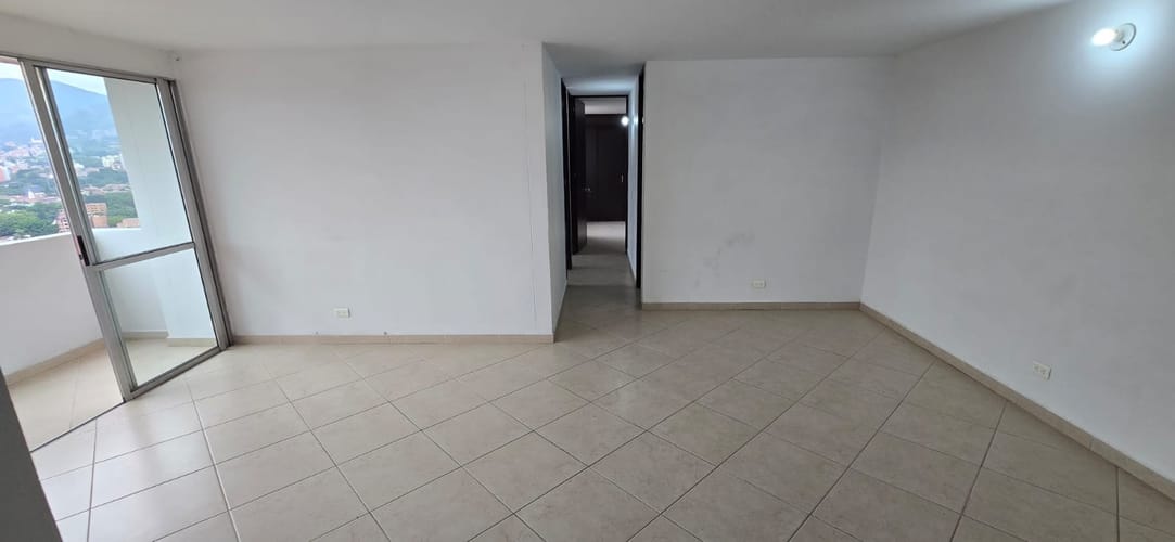 Apartamento de 3 alcobas en venta en Calasanz, Medellín, 75 m² · foto 11 de 24