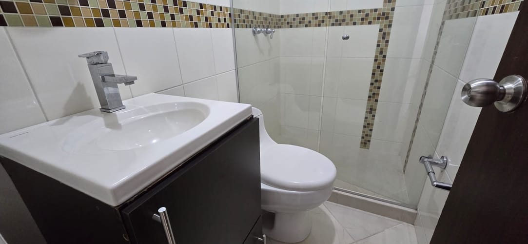 Apartamento de 3 alcobas en venta en Calasanz, Medellín, 75 m² · foto 12 de 24