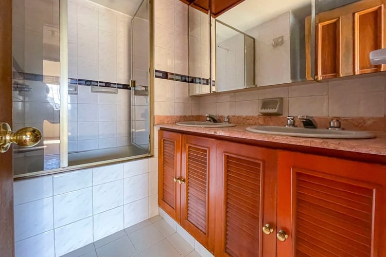 Apartamento de 3 alcobas en venta en Niza, Bogotá, 130 m² · foto 7 de 10