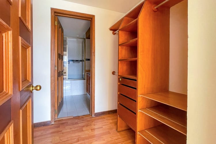 Apartamento de 3 alcobas en venta en Niza, Bogotá, 130 m² · foto 6 de 10