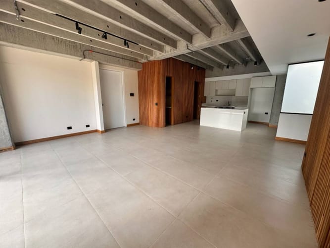 Apartamento de 2 alcobas en arriendo en Loma Del Campestre, Medellín, 150 m² · foto 1 de 17