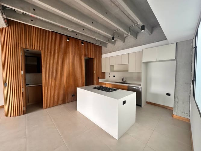 Apartamento de 2 alcobas en arriendo en Loma Del Campestre, Medellín, 150 m² · foto 4 de 17