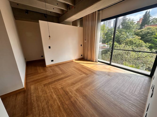 Apartamento de 2 alcobas en arriendo en Loma Del Campestre, Medellín, 150 m² · foto 12 de 17