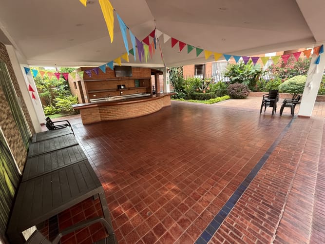 Apartamento de 3 alcobas en arriendo en Quintas De Don Simon, Cali, 100 m² · foto 4 de 24