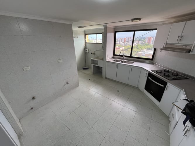 Apartamento de 3 alcobas en arriendo en Quintas De Don Simon, Cali, 100 m² · foto 17 de 24