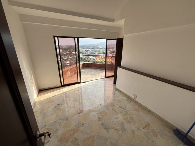 Apartamento de 3 alcobas en arriendo en Quintas De Don Simon, Cali, 100 m² · foto 19 de 24