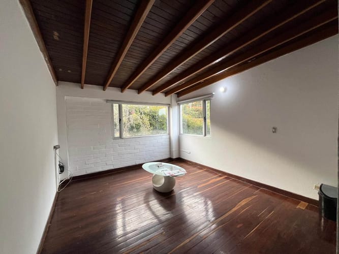 Casa de 4 alcobas en arriendo en Mugá, Envigado, 550 m² · foto 9 de 20