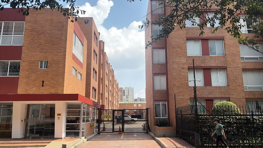 Apartamento de 3 alcobas en venta en Mazuren, Bogotá, 62 m² · foto 11 de 13