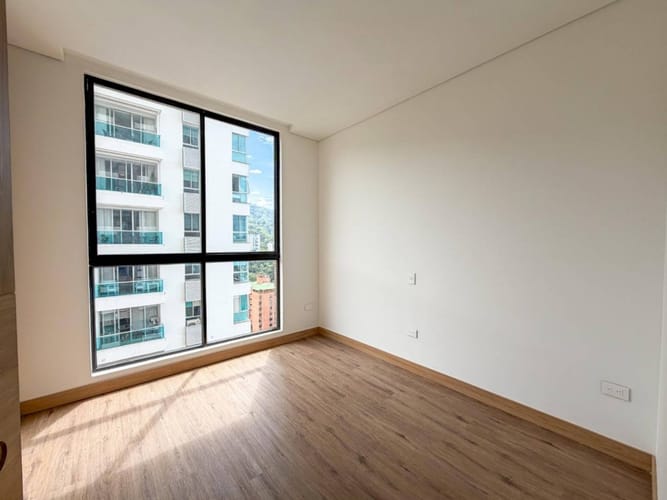 Apartamento de 2 alcobas en venta en Cabecera Del Llano, Bucaramanga, 140 m² · foto 11 de 12