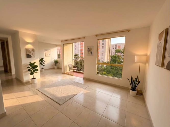 Apartamento de 2 alcobas en arriendo en Cr. Los Naranjos, Jamundí, 72 m² · foto 2 de 24