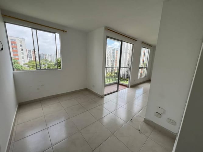 Apartamento de 2 alcobas en arriendo en Cr. Los Naranjos, Jamundí, 72 m² · foto 7 de 24