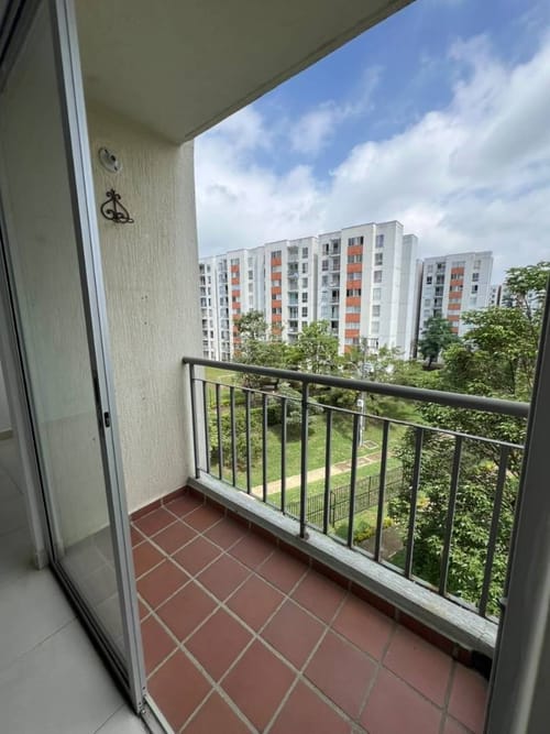 Apartamento de 2 alcobas en arriendo en Cr. Los Naranjos, Jamundí, 72 m² · foto 8 de 24