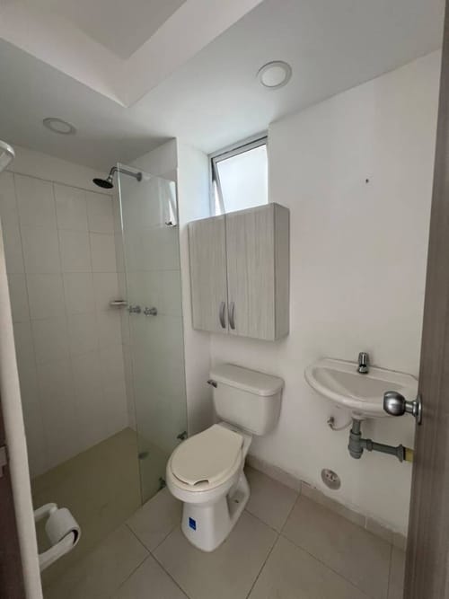 Apartamento de 2 alcobas en arriendo en Cr. Los Naranjos, Jamundí, 72 m² · foto 9 de 24