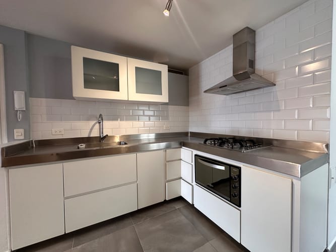 Apartamento de 2 alcobas en arriendo en Santa Barbara, Bogotá, 90 m² · foto 3 de 21
