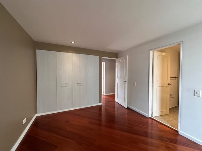 Apartamento de 2 alcobas en arriendo en Santa Barbara, Bogotá, 90 m² · foto 10 de 21