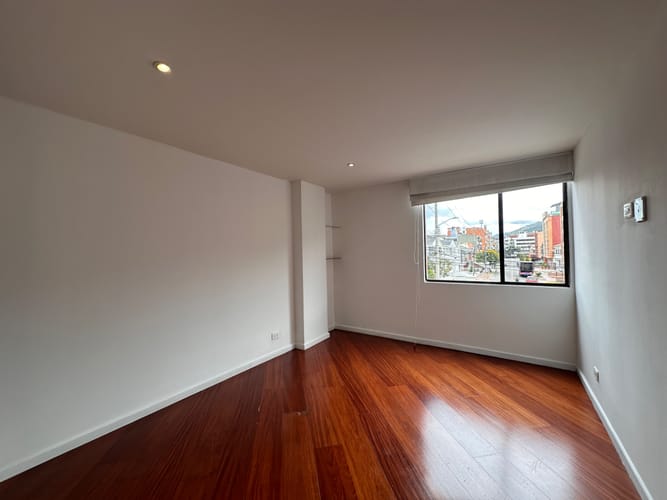 Apartamento de 2 alcobas en arriendo en Santa Barbara, Bogotá, 90 m² · foto 7 de 21