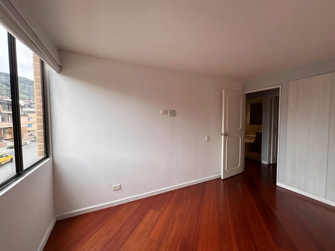 Apartamento de 2 alcobas en arriendo en Santa Barbara, Bogotá, 90 m² · foto 9 de 21