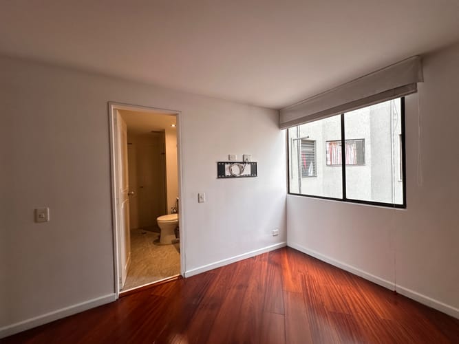 Apartamento de 2 alcobas en arriendo en Santa Barbara, Bogotá, 90 m² · foto 15 de 21