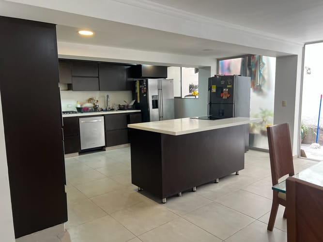 Casa de 4 alcobas en venta en Belen La Palma, Medellín, 258 m² · foto 3 de 24