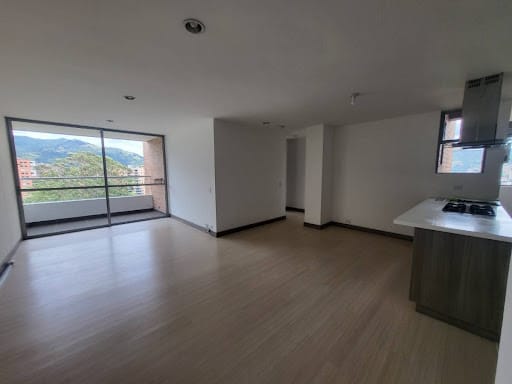 Apartamento de 2 alcobas en arriendo en Loma Del Esmeraldal, Envigado, 90 m² · foto 3 de 24