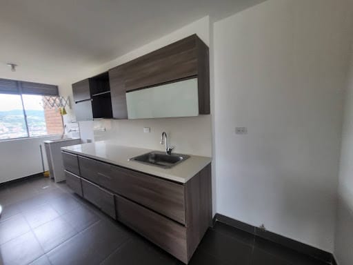 Apartamento de 2 alcobas en arriendo en Loma Del Esmeraldal, Envigado, 90 m² · foto 13 de 24