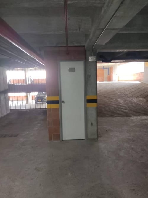 Apartamento de 3 alcobas en venta en Las Lomitas, Sabaneta, 85 m² · foto 10 de 13