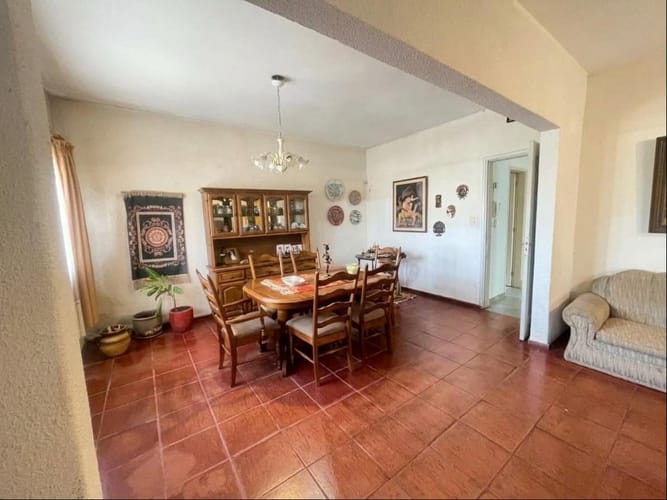 Se alquila casa de 6 habitaciones en Barrio Parque Rivera · Foto 6