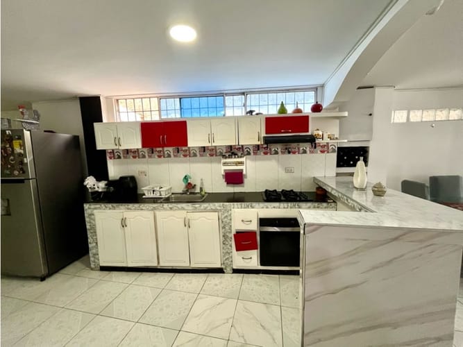 Casa de 4 alcobas en venta en Olaya Herrera, Barranquilla, 315 m² · foto 5 de 11