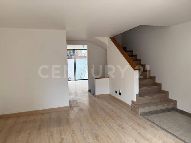 Casa de 3 alcobas en arriendo en Los Cedritos, Bogotá, 151 m² · foto 3 de 20