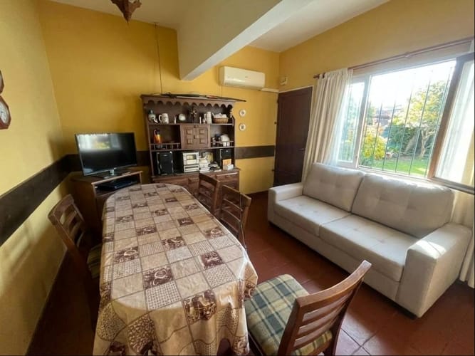 Se alquila casa de 6 habitaciones en Barrio Parque Rivera · Foto 7