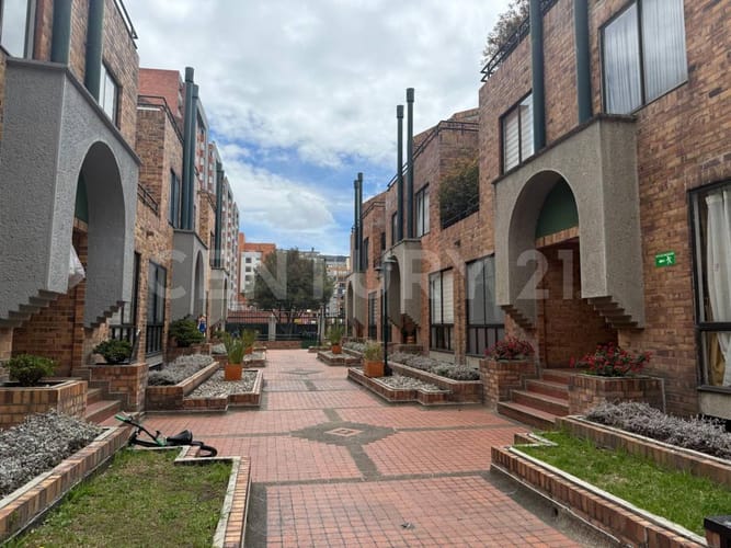 Casa de 3 alcobas en arriendo en Los Cedritos, Bogotá, 151 m² · foto 18 de 20