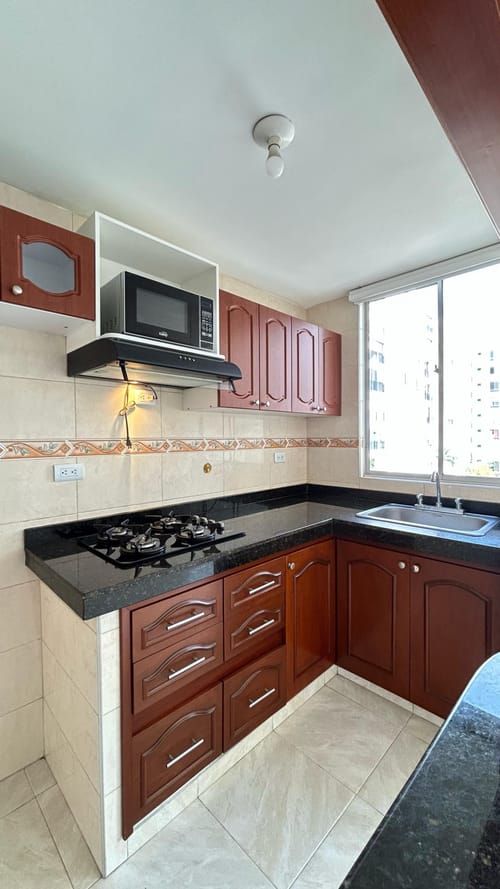 Apartamento de 2 alcobas en arriendo en Caney, Cali, 54 m² · foto 2 de 9