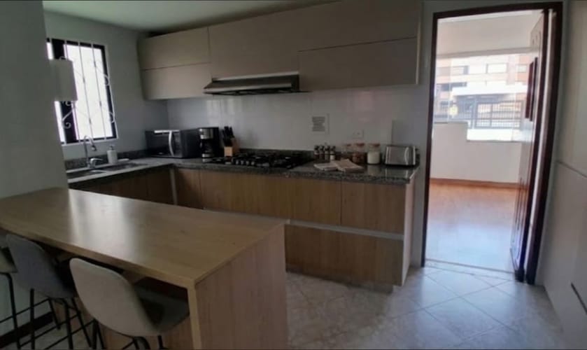 Apartamento de 3 alcobas en venta en Multicentro, Bogotá, 136 m² · foto 3 de 13