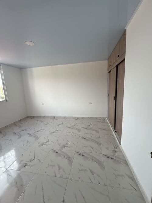 Apartamento de 4 alcobas en venta en El Gallineral, Girón, 159 m² · foto 8 de 22