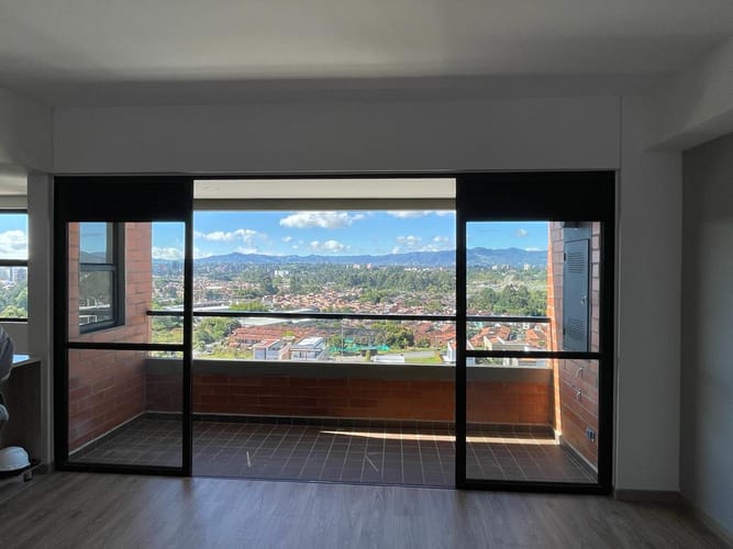 Apartamento de 2 alcobas en venta en El Porvenir, Rionegro, 82 m² · foto 1 de 11