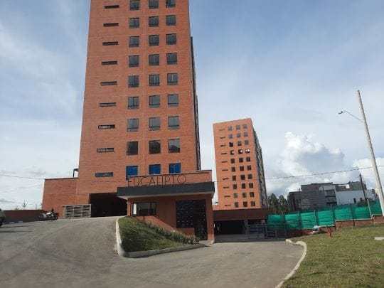 Apartamento de 3 alcobas en venta en El Porvenir, Rionegro, 90 m² · foto 1 de 21